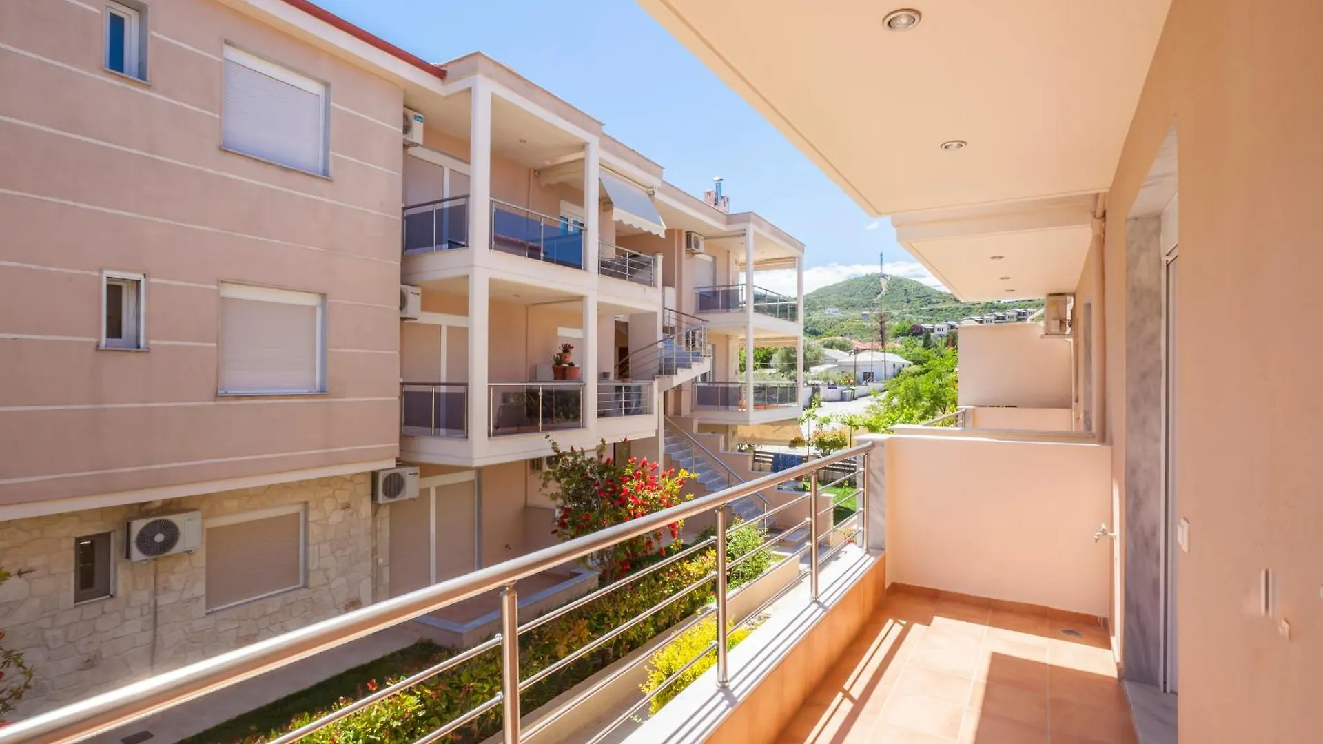 Apartment Darina Central Accommodation Pefkochori