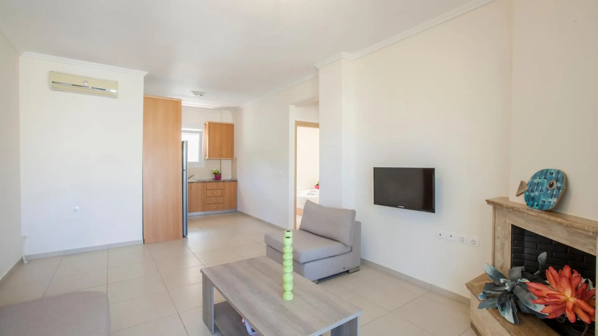 Darina Central Accommodation Pefkochori