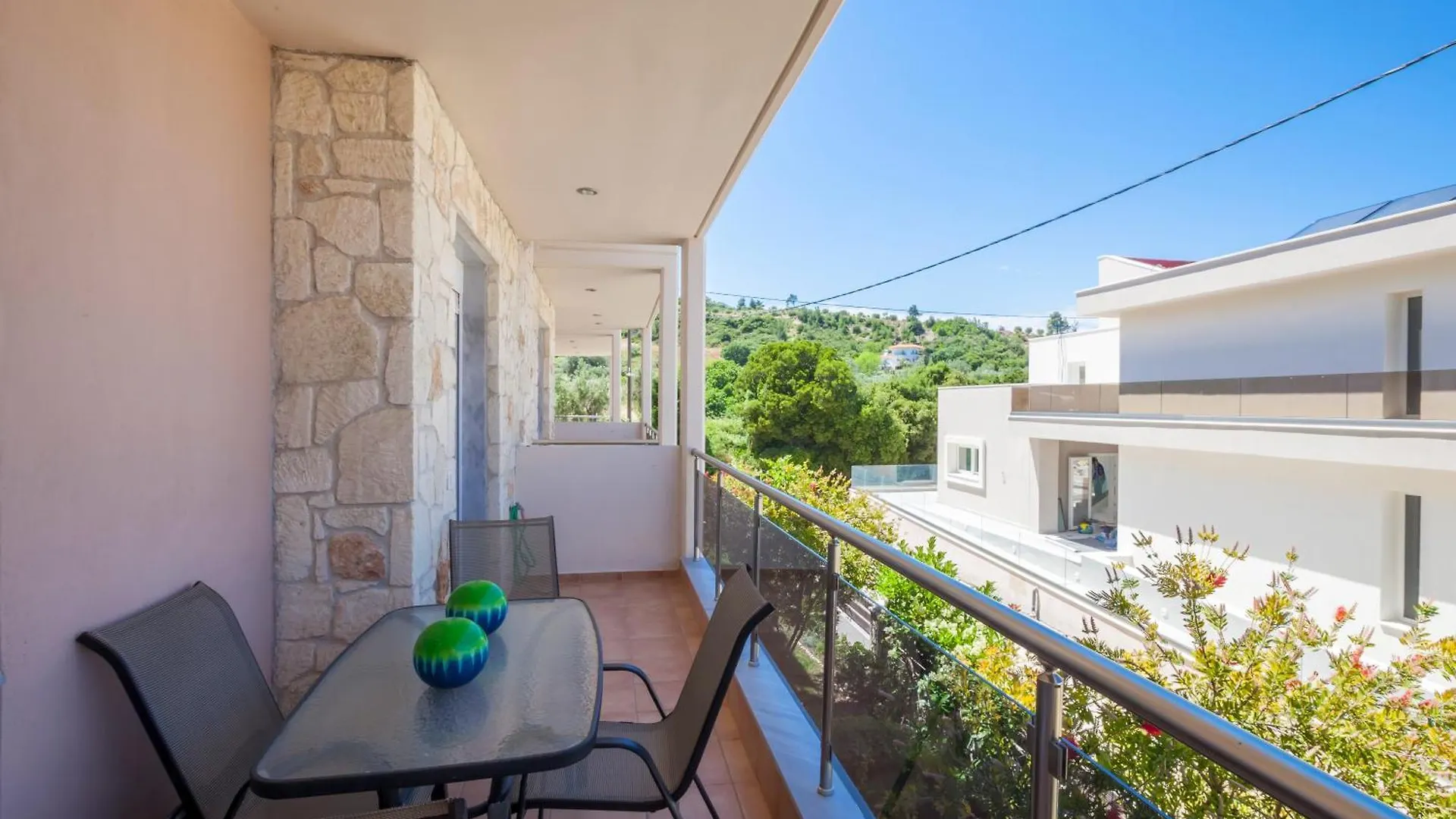 Darina Central Accommodation Pefkochori Greece